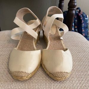 NWT Ralph Lauren Wedges